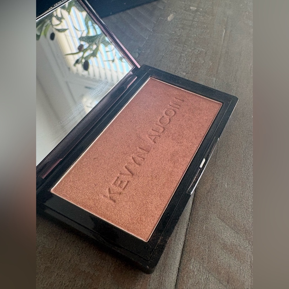 Kevyn Aucoin - The Neo Bronzer - Sundown Deep - Picture 4 of 6